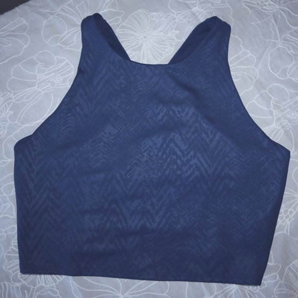 Athleta Tops - ATHLETA Conscious Embossed Crop (A-C Cup)